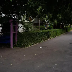 rezervați aici