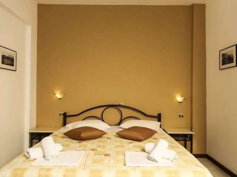 Yannis Apartments Afytos 0*,