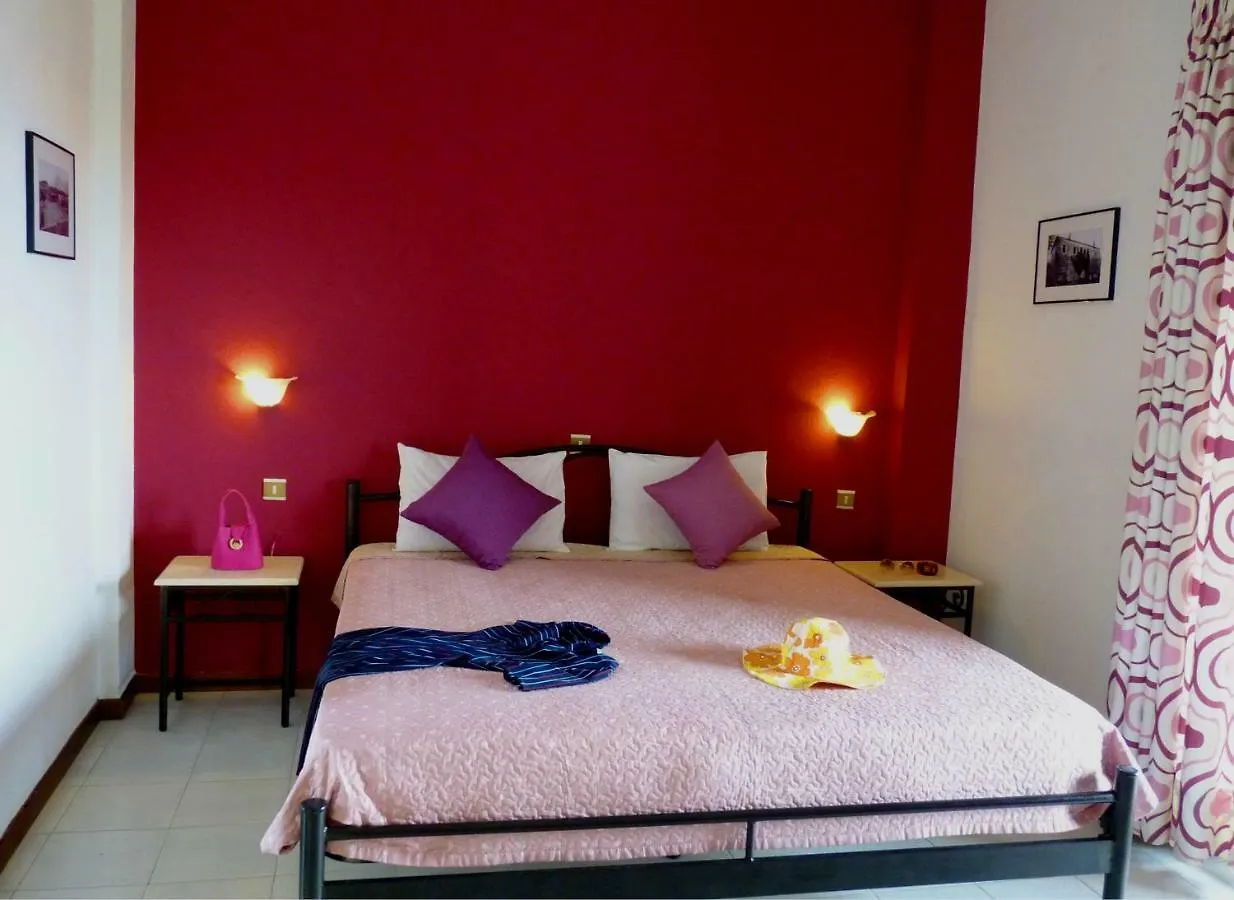 Yannis Apartments Afytos Yunanistan