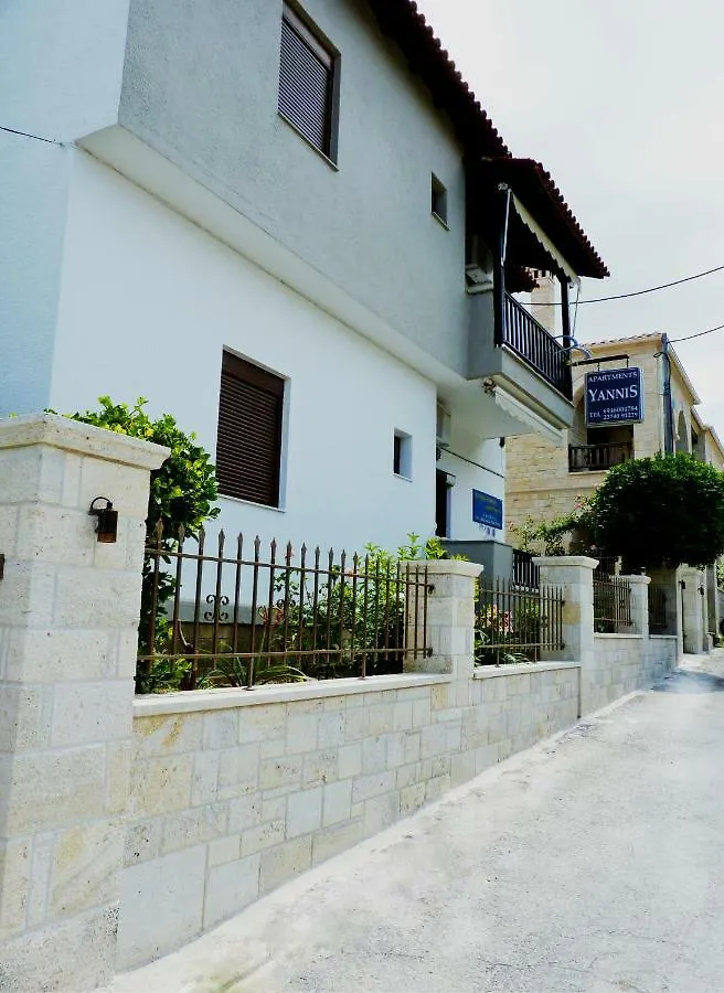 Yannis Apartments Afytos